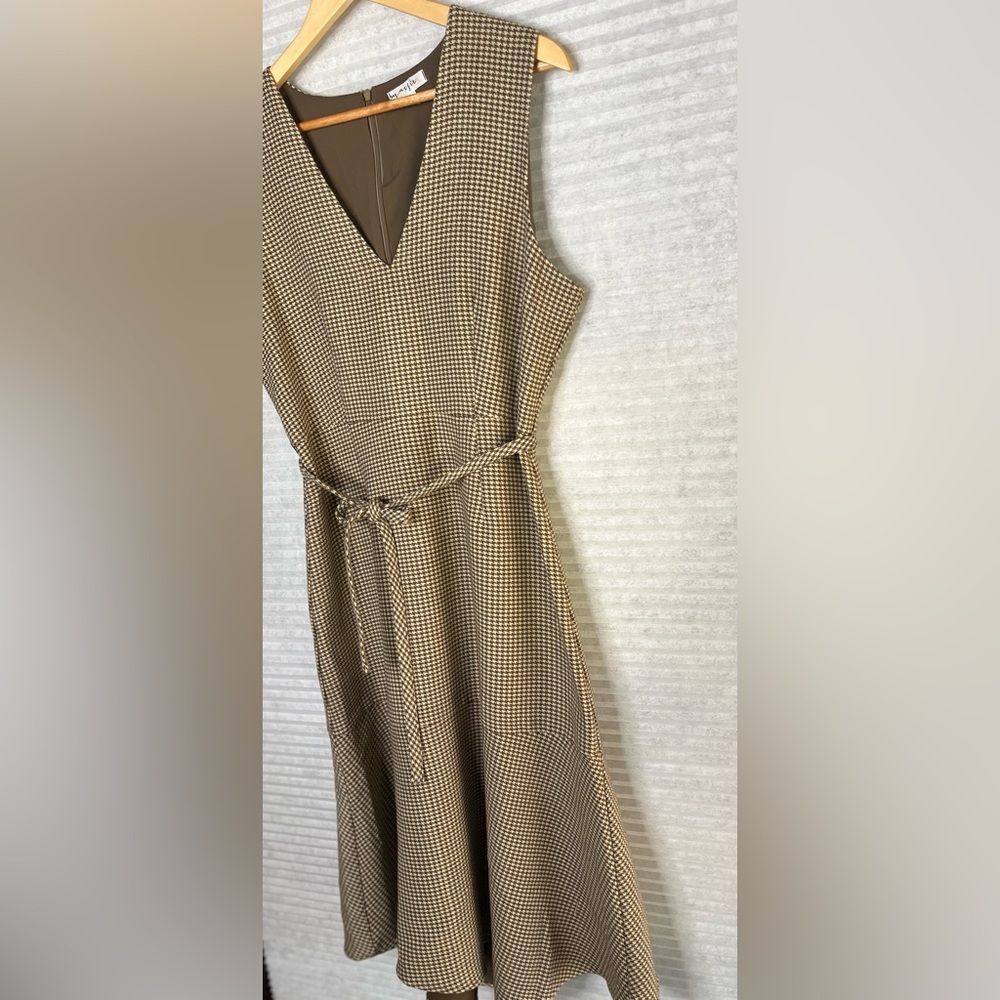 Maisie V-neck Sleeveless Midi Dress Houndstooth Cream Sand Brown Size L - Picture 8 of 13